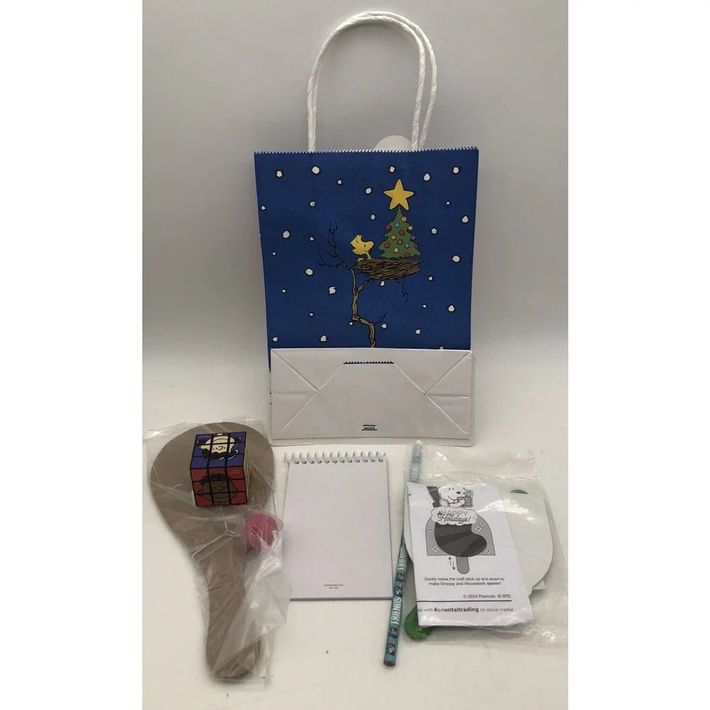 Peanuts Snoopy Kids Christmas Gift Craft Goody Party Bag Grandparents